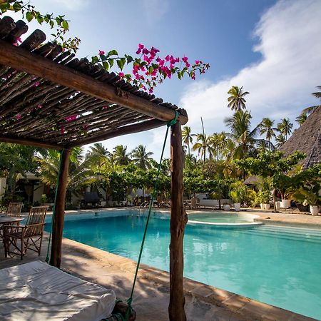 Tropical Boutique Hotel & Resto Пингу Экстерьер фото
