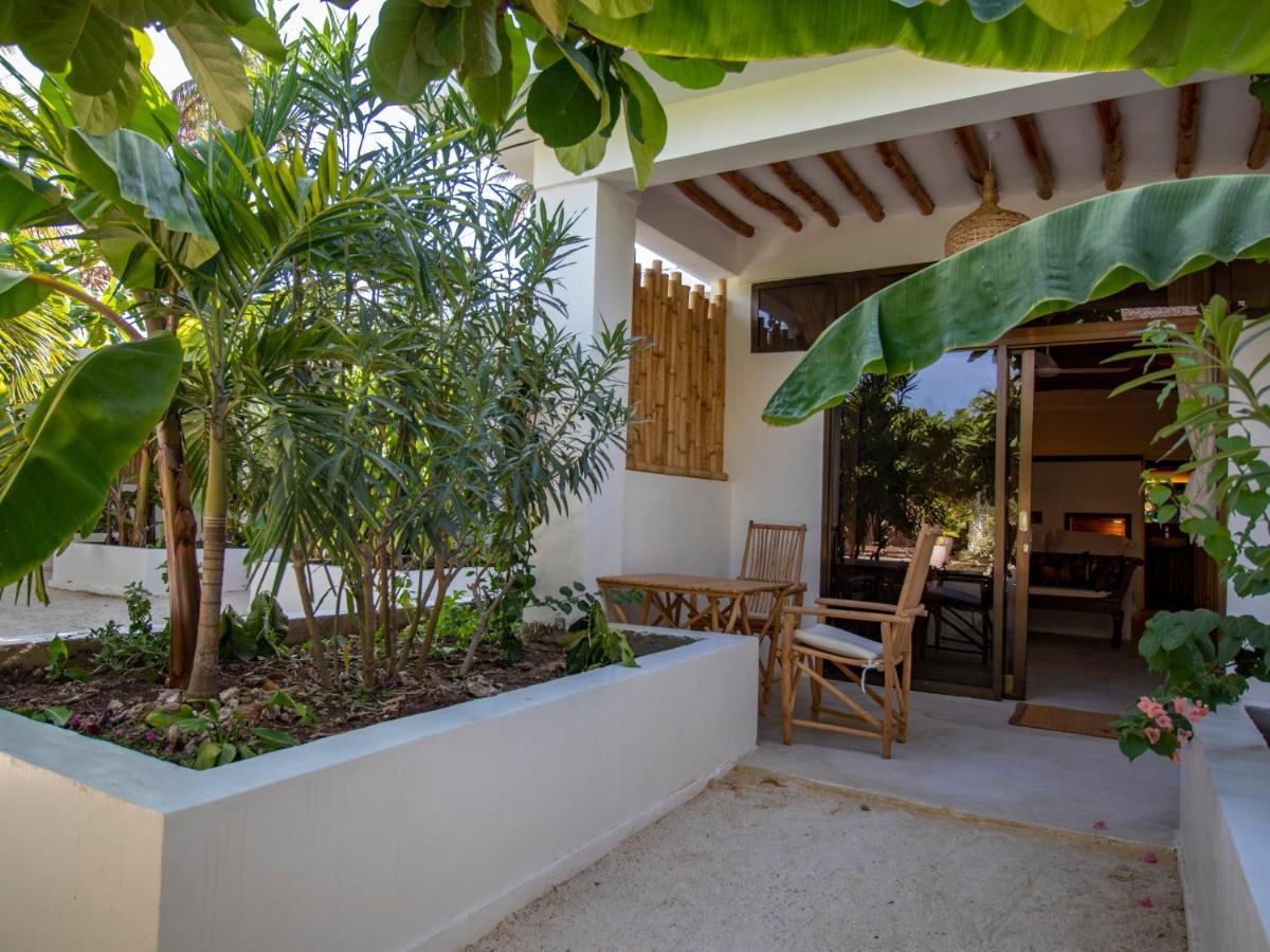 Tropical Boutique Hotel & Resto Пингу Экстерьер фото