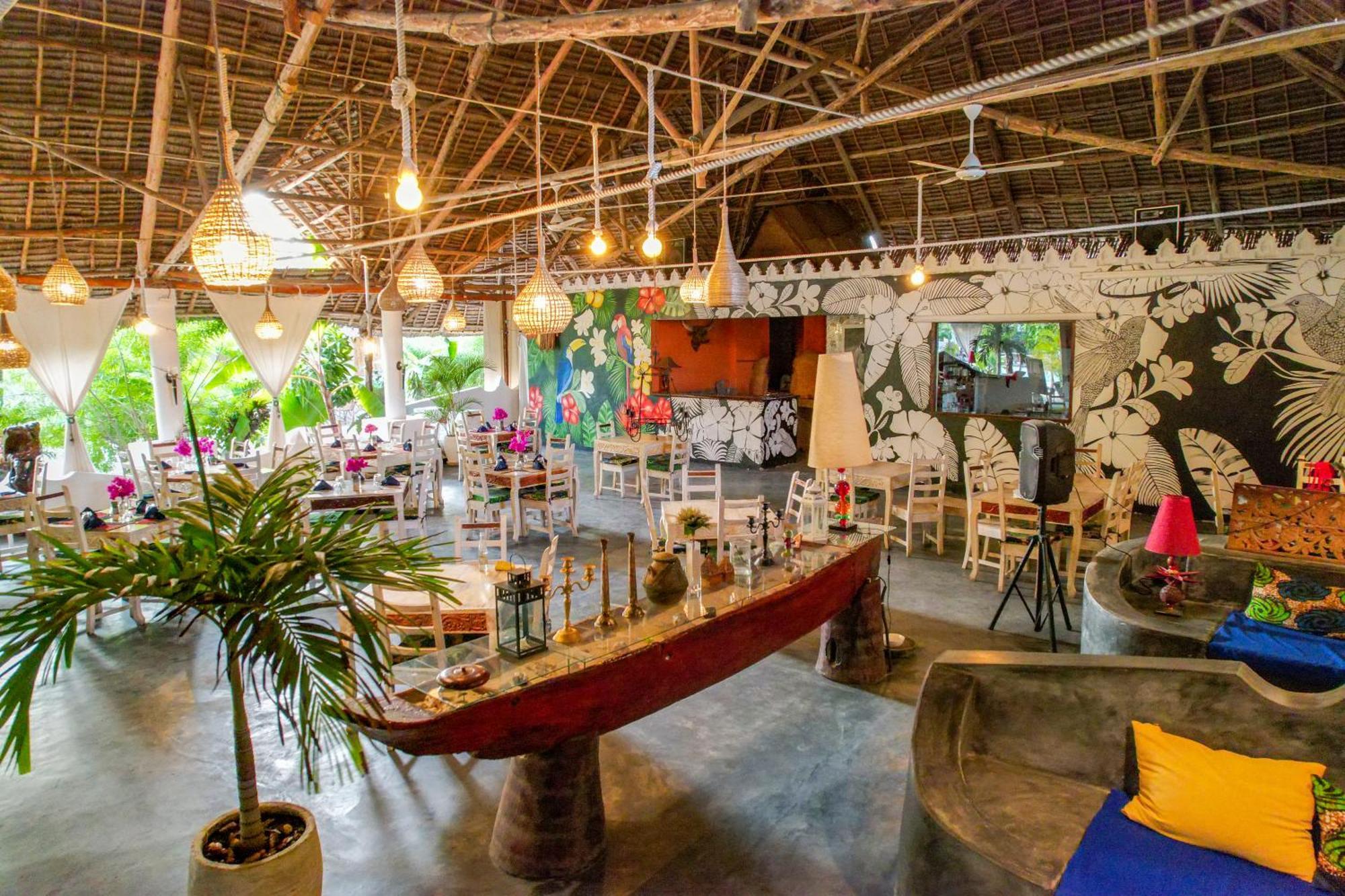 Tropical Boutique Hotel & Resto Пингу Экстерьер фото